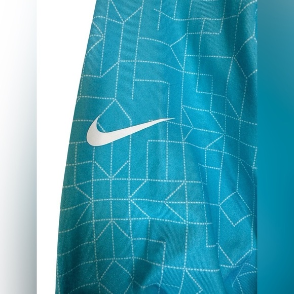 Nike Baby Blue with White Geometric Pattern Dri-Fit Half Zip Size M - Picture 11 of 15